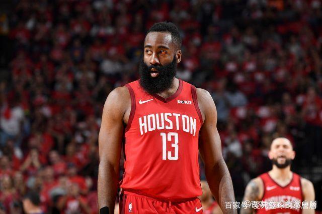 亚冠-C罗梅开二度轰913球 利雅得胜利3-1胜