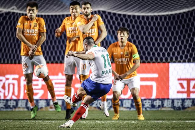 希尔德27分库明加23分 勇士拒绝逆转险胜火箭